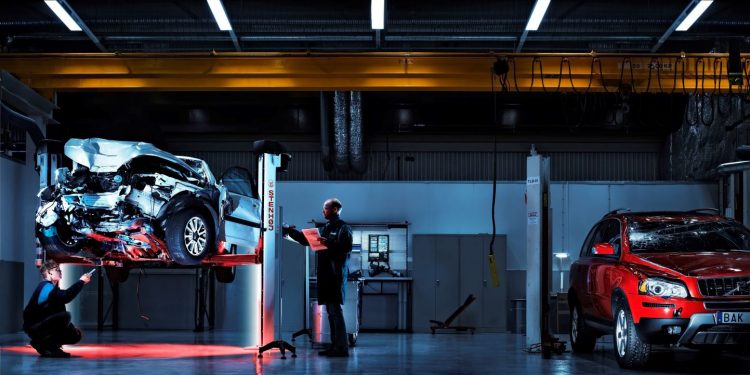 50 Anos – Volvo Car Accident Research Team 18