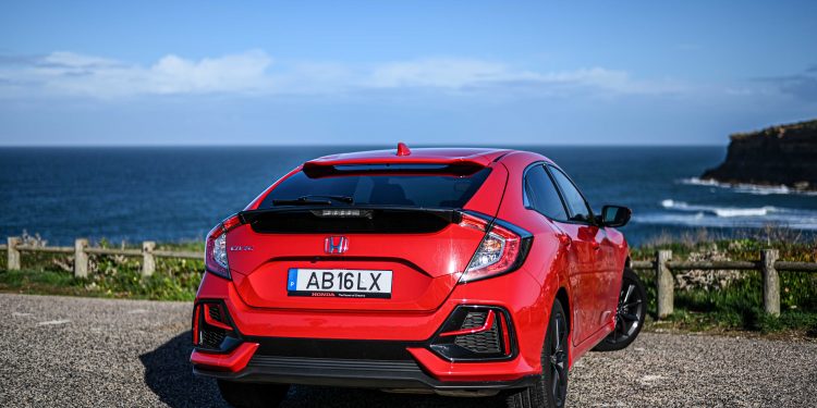 Honda Civic 1.0 VTEC Elegance: Satisfação de mãos dadas com a razão! 47