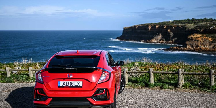 Honda Civic 1.0 VTEC Elegance: Satisfação de mãos dadas com a razão! 46
