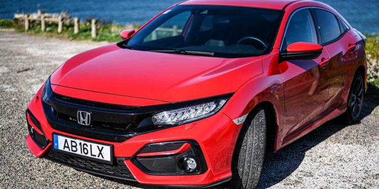 Honda Civic 1.0 VTEC Elegance: Satisfação de mãos dadas com a razão! 44