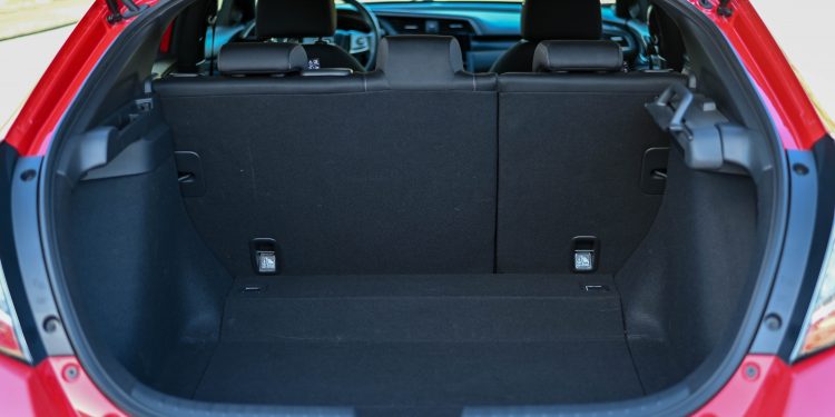 Honda Civic 1.0 VTEC Elegance: Satisfação de mãos dadas com a razão! 41