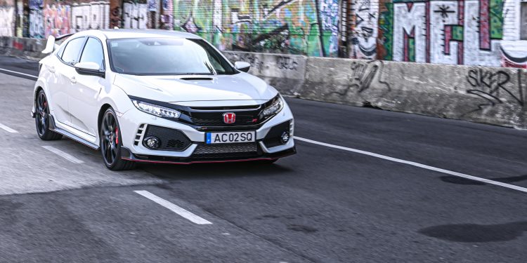Honda Civic Type-R GT: Raio de Sol Nascente! 35