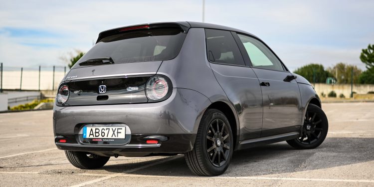 Honda e encontra-se disponível com uma solução de renting por apenas 249€ mês 28
