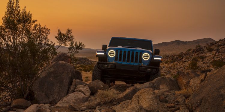Jeep lança Wrangler Rubicon com motor HEMI V8! 65 Jeep lança Wrangler Rubicon com motor HEMI V8! 65