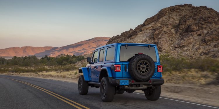 Jeep lança Wrangler Rubicon com motor HEMI V8! 61 Jeep lança Wrangler Rubicon com motor HEMI V8! 61
