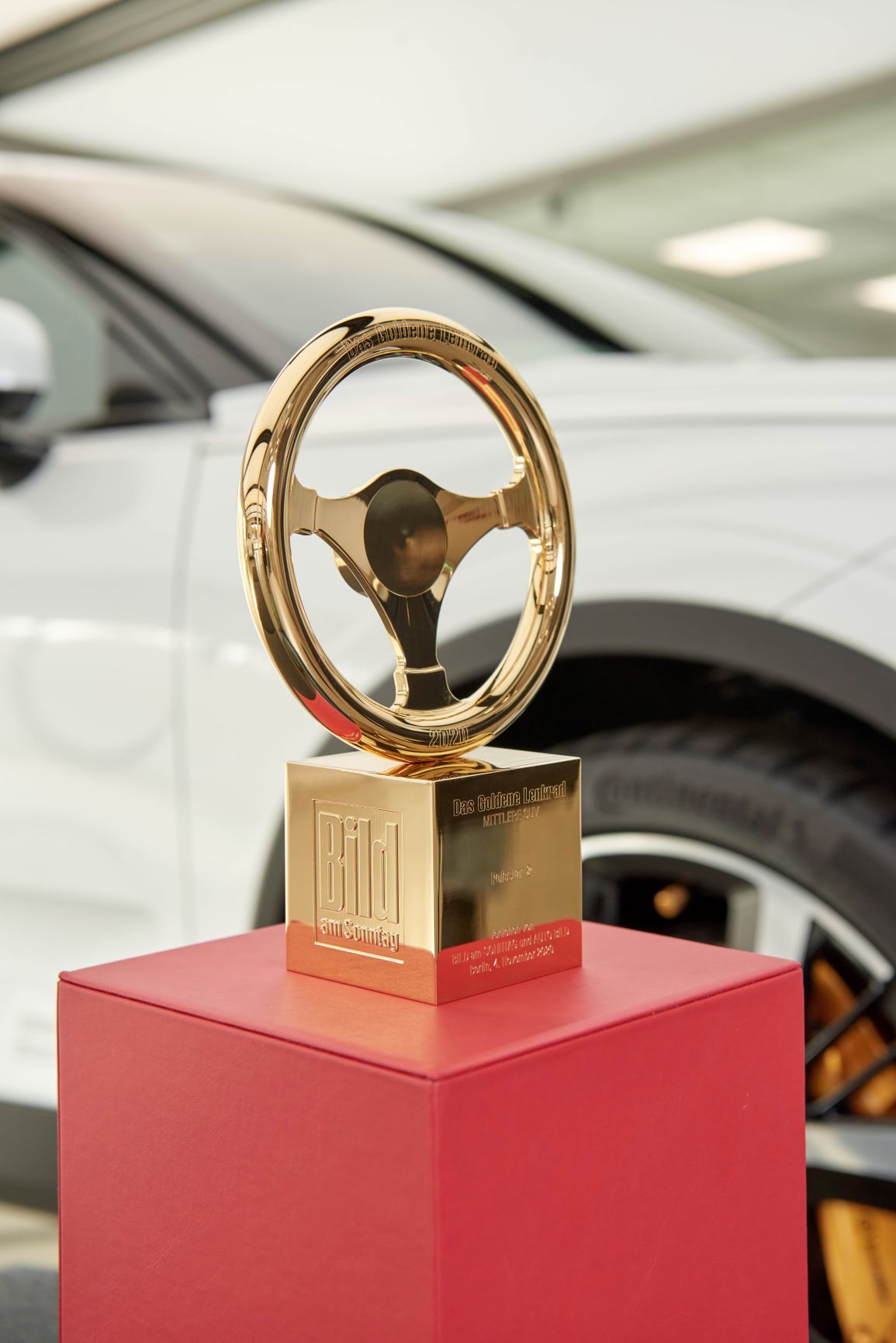 Polestar 2 vence Golden Steering Wheel 2020 16