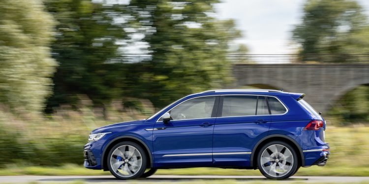Novo Volkswagen Tiguan R promete intimidar muitos desportivos! 31