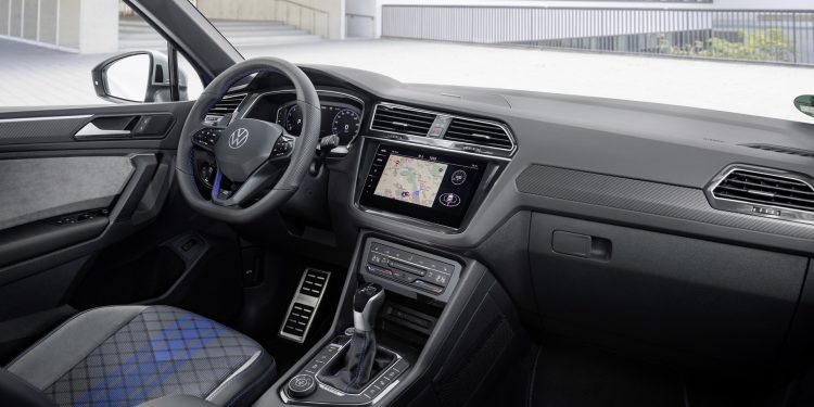 Novo Volkswagen Tiguan R promete intimidar muitos desportivos! 28