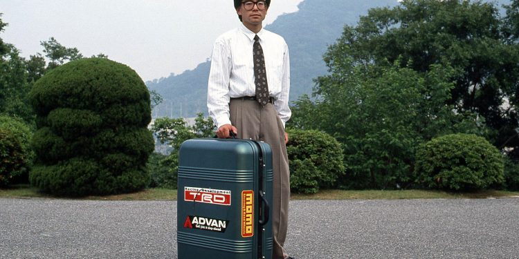 “Suitcase Car”: Uma interpretação de mobilidade pessoal 16