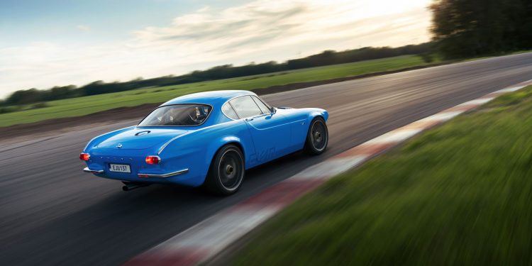 Volvo P1800 – Retro Hero of the Year 20