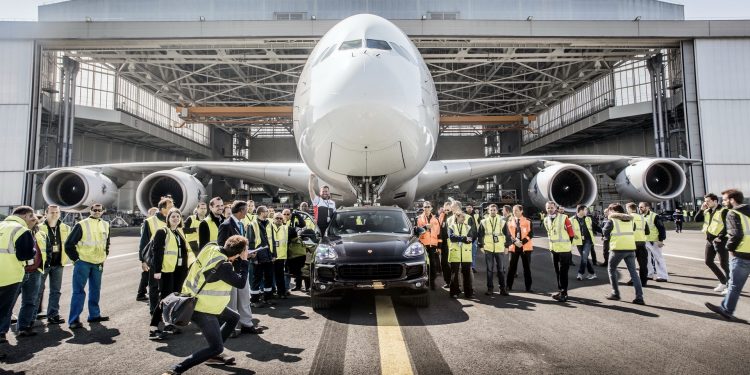 A Porsche já produziu 1 milhão de Cayennes! 17