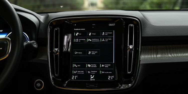 Volvo XC40 T5 Plug-In Hybrid: Ecológicos 260cv! 55