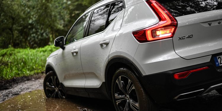 Volvo XC40 T5 Plug-In Hybrid: Ecológicos 260cv! 63