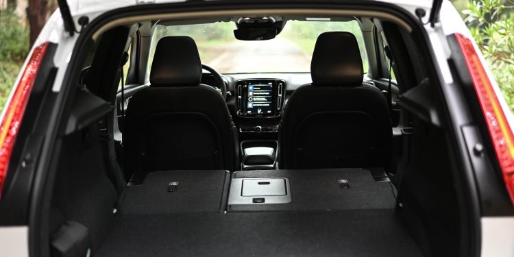 Volvo XC40 T5 Plug-In Hybrid: Ecológicos 260cv! 48