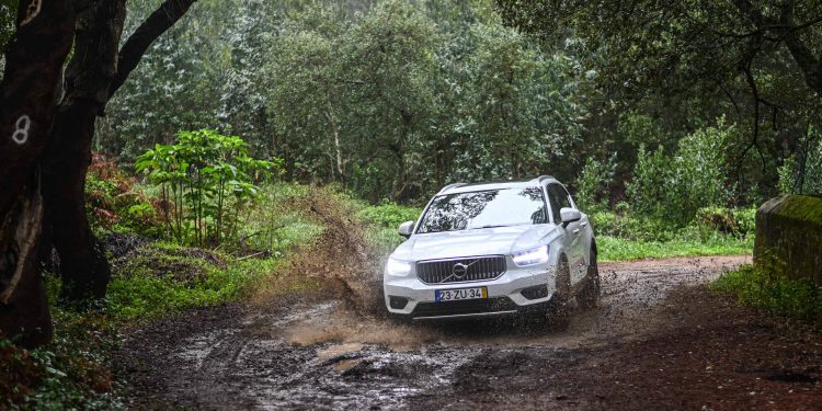 Volvo XC40 T5 Plug-In Hybrid: Ecológicos 260cv! 61