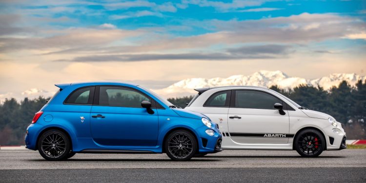 Nova gama Abarth 595: performance e estilo em nome do Escorpião 13