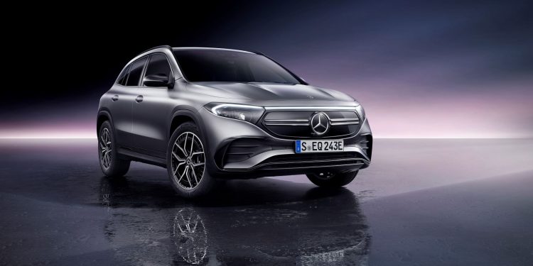 Novo Mercedes-Benz EQA 23