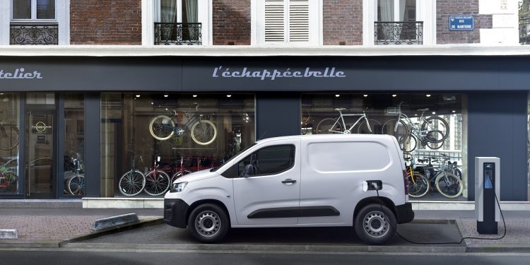 A Citroën apresenta o ë-Berlingo Van 13