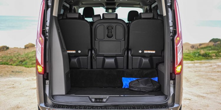 Ford Tourneo Custom PHEV: VIP e Ecológico! 59 Ford Tourneo Custom PHEV: VIP e Ecológico! 59