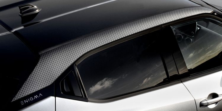 Novo Nissan JUKE ENIGMA com atualizações personalizadas no exterior 14