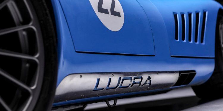 Lucra LC470 Roadster vai a leilão! 24