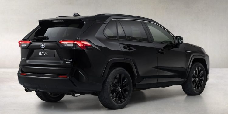 Toyota apresenta novo RAV4 Hybrid Black Edition 13