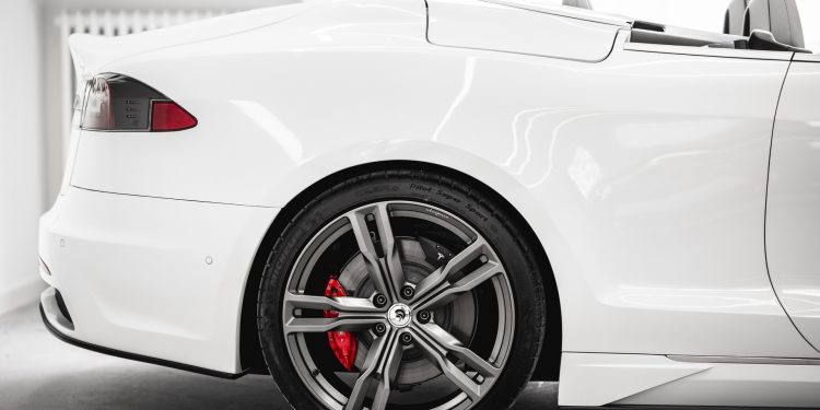Não há um Tesla Model S Cabrio? A ARES fá-lo personalizado! 18