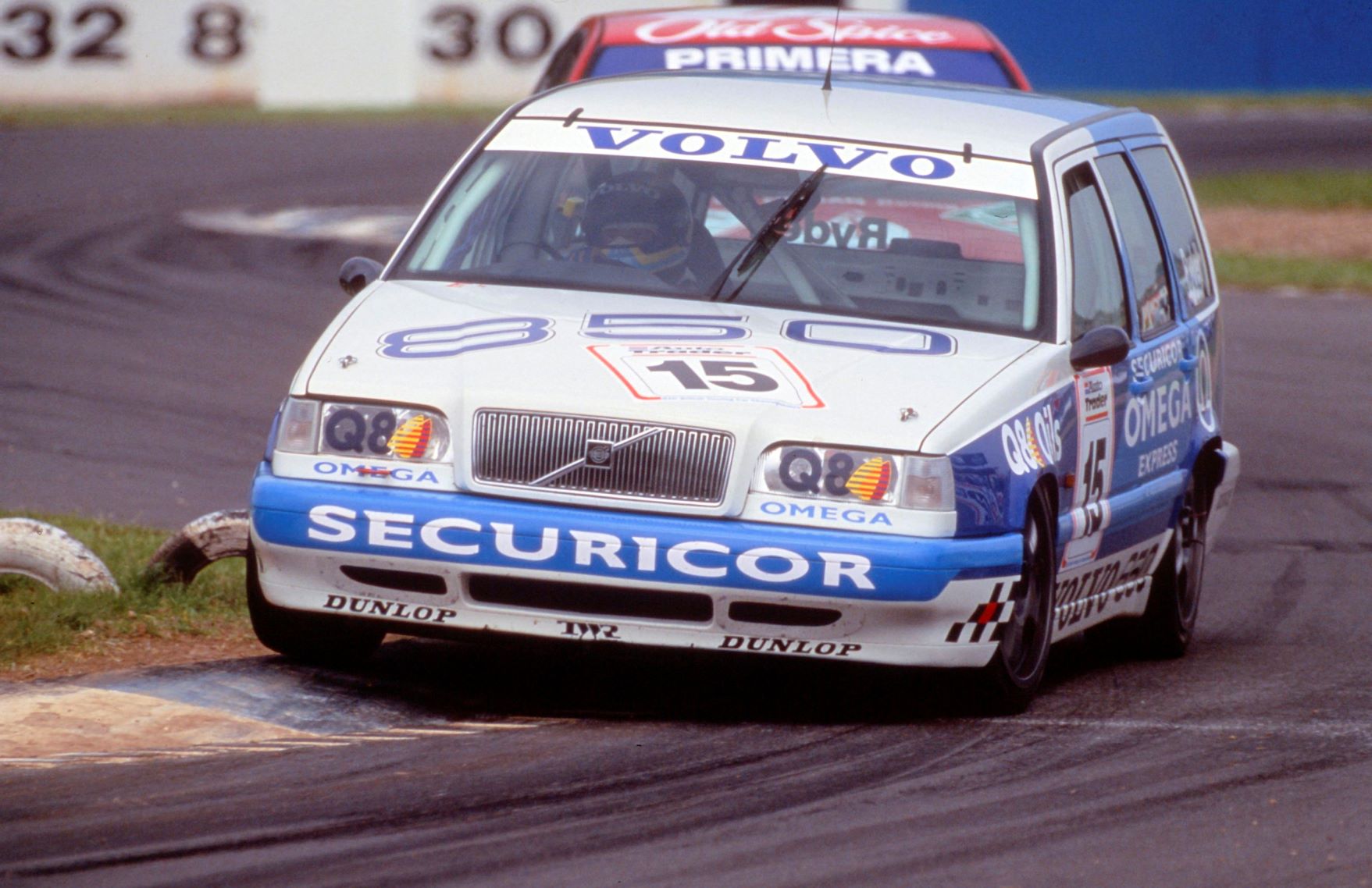 O Volvo 850 celebra este ano o seu 30º aniversário 16 O Volvo 850 celebra este ano o seu 30º aniversário 16