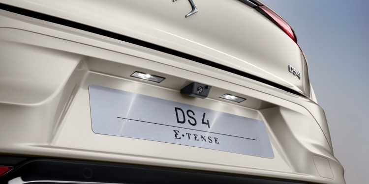 Novo DS 4 destaca-se pelo ‘design’ carismático 19