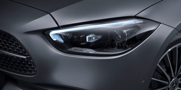 Novo Mercedes-Benz Classe C Limousine e Station 16