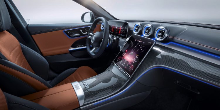 Novo Mercedes-Benz Classe C Limousine e Station 17