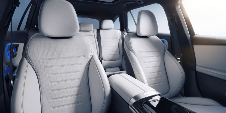 Novo Mercedes-Benz Classe C Limousine e Station 22