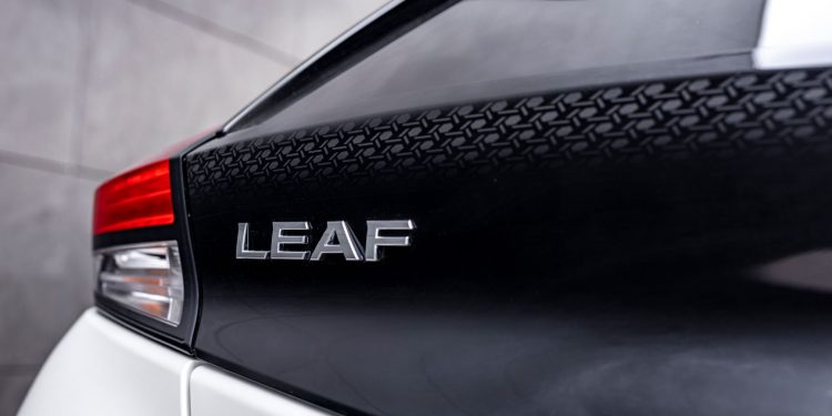 Nissan lança versão especial LEAF10 para comemorar 10 anos do primeiro automóvel elétrico de comercialização em massa 18 Nissan lança versão especial LEAF10 para comemorar 10 anos do primeiro automóvel elétrico de comercialização em massa 18