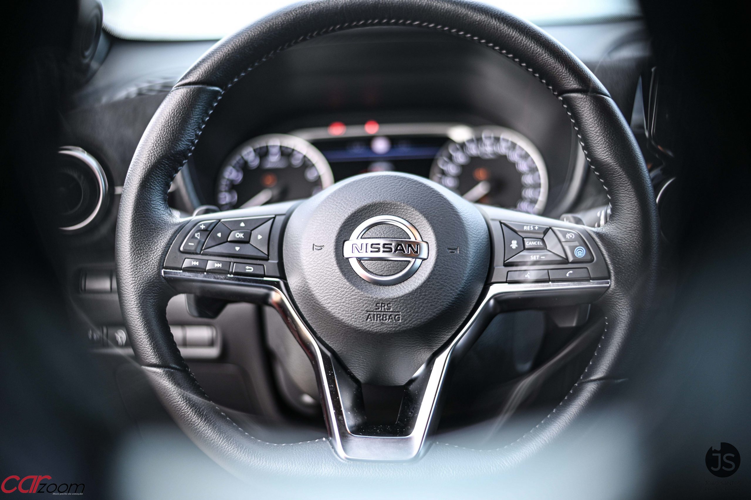 Nissan JUKE 1.0 DCT7: Distinção de olhos em bico! 29 Nissan JUKE 1.0 DCT7: Distinção de olhos em bico! 29