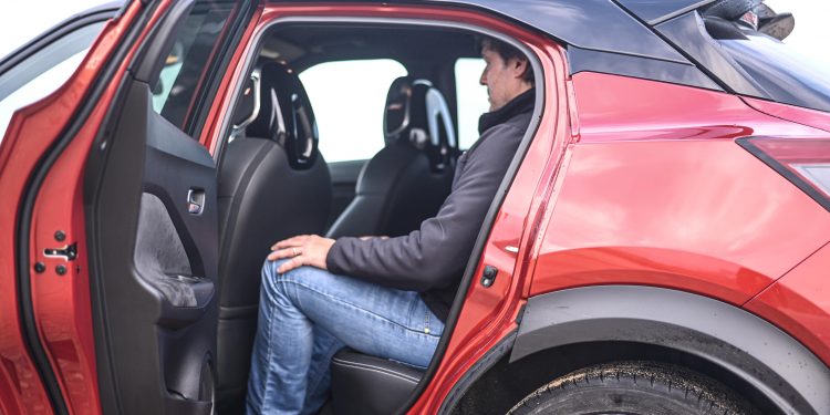 Nissan JUKE 1.0 DCT7: Distinção de olhos em bico! 51 Nissan JUKE 1.0 DCT7: Distinção de olhos em bico! 51