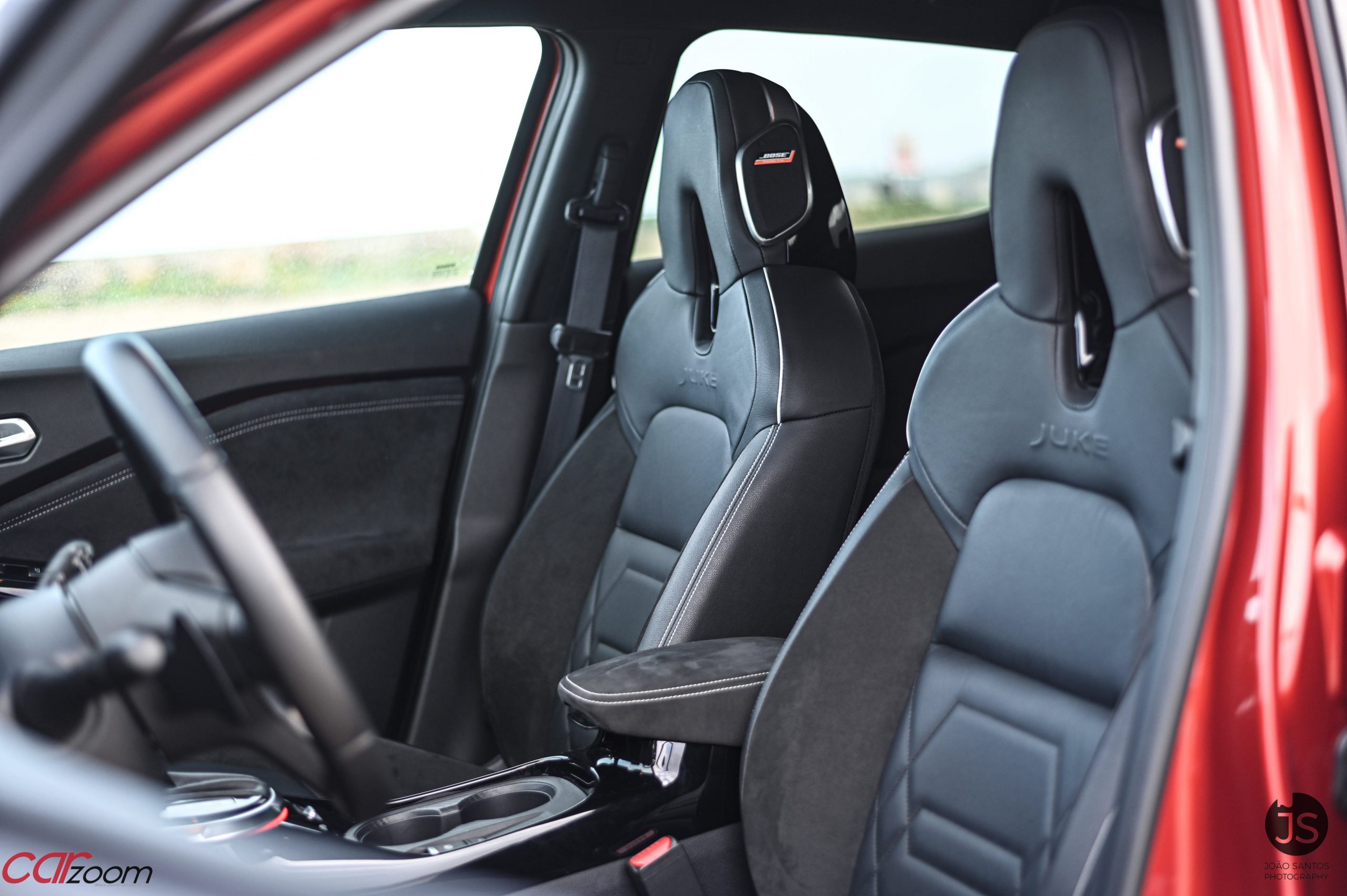Nissan JUKE 1.0 DCT7: Distinção de olhos em bico! 26 Nissan JUKE 1.0 DCT7: Distinção de olhos em bico! 26