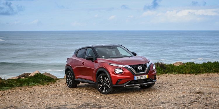 Nissan JUKE 1.0 DCT7: Distinção de olhos em bico! 36 Nissan JUKE 1.0 DCT7: Distinção de olhos em bico! 36