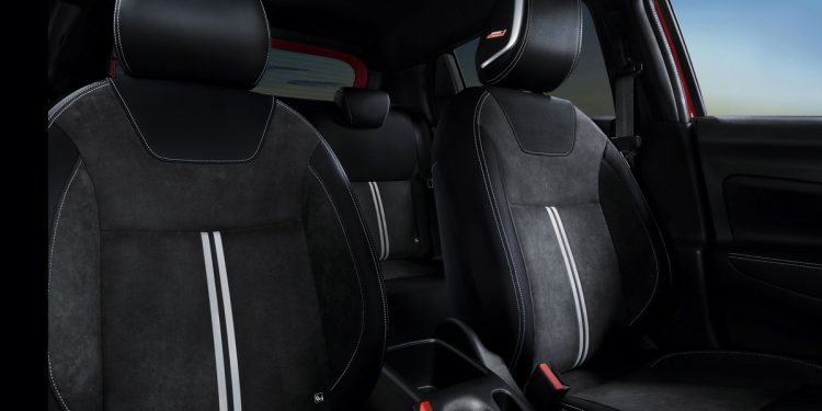 A Nissan refresca o seu icónico Micra para 2021 17