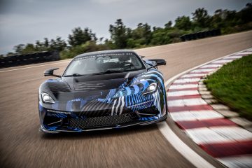 Nick Heidfeld testa o novo Pininfarina Battista! (Vídeo) 14