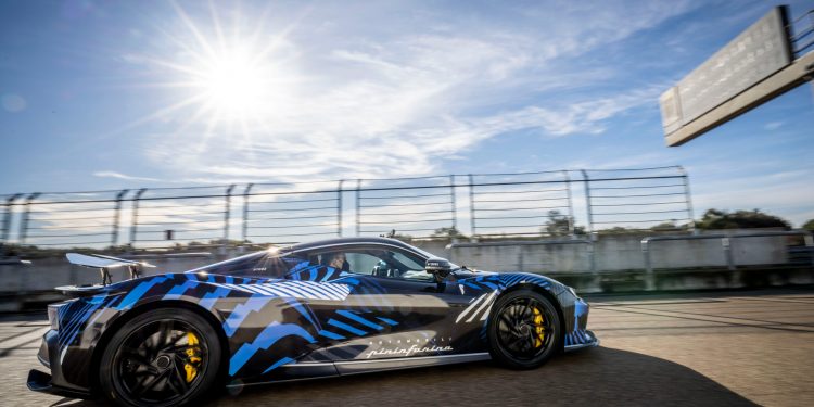 Nick Heidfeld testa o novo Pininfarina Battista! (Vídeo) 26