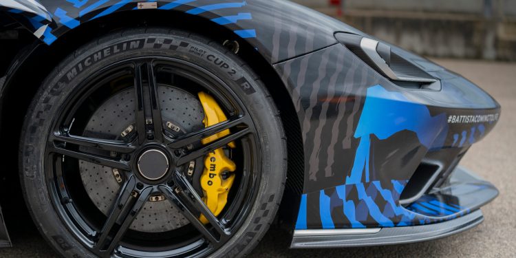 Nick Heidfeld testa o novo Pininfarina Battista! (Vídeo) 25