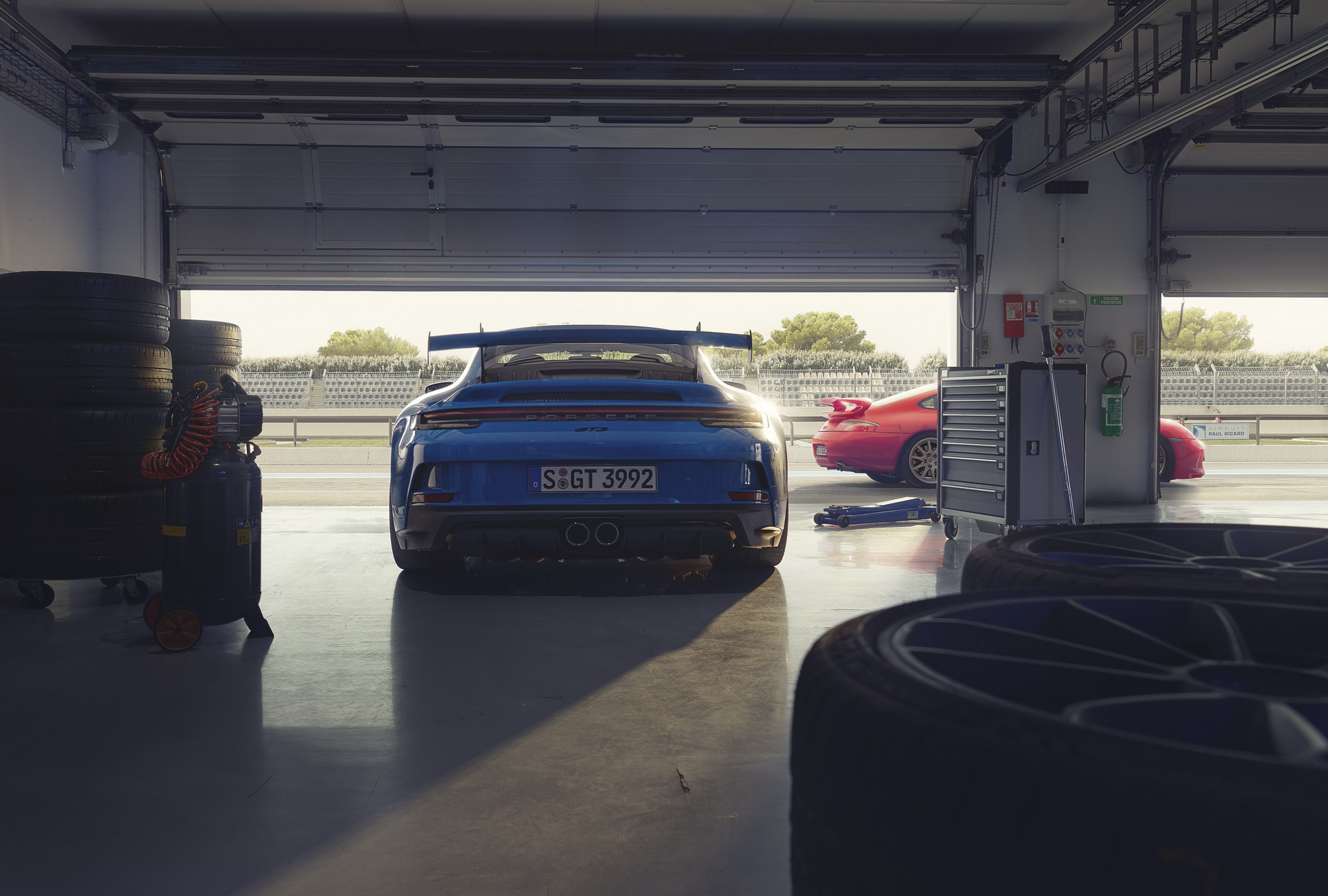 Porsche 911 992 GT3 acaba de ser revelado e já percorre Nurburgring em menos de 7 minutos! 20