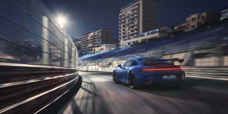 Porsche 911 992 GT3 acaba de ser revelado e já percorre Nurburgring em menos de 7 minutos! 37