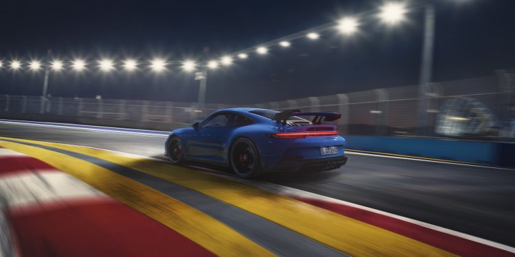 Porsche 911 992 GT3 acaba de ser revelado e já percorre Nurburgring em menos de 7 minutos! 35