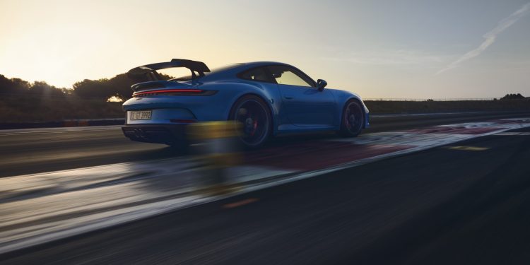 Porsche 911 992 GT3 acaba de ser revelado e já percorre Nurburgring em menos de 7 minutos! 33