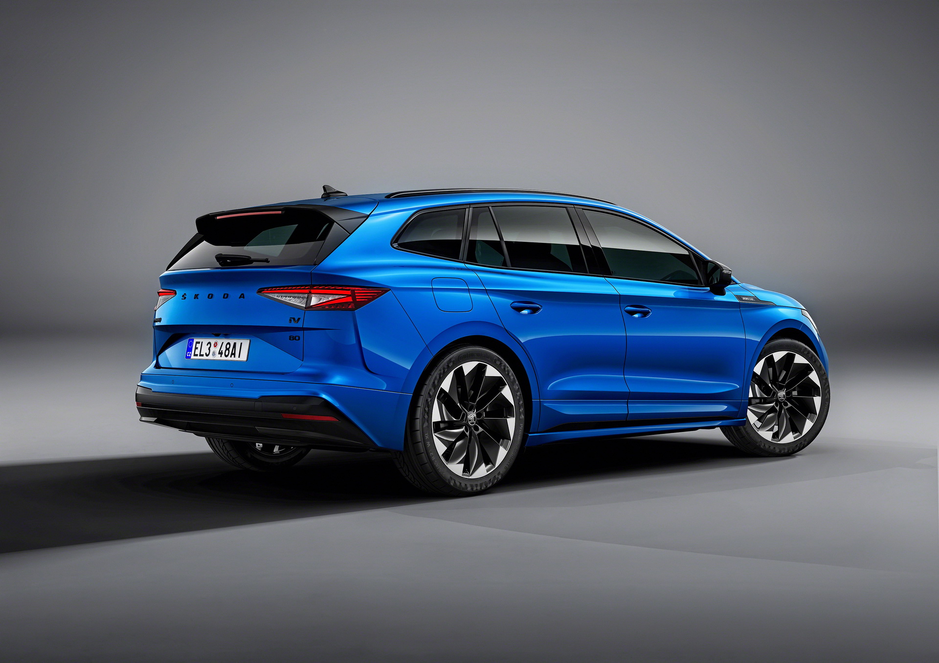 Skoda Enyaq torna-se mais desportivo com versão Sportline! 15