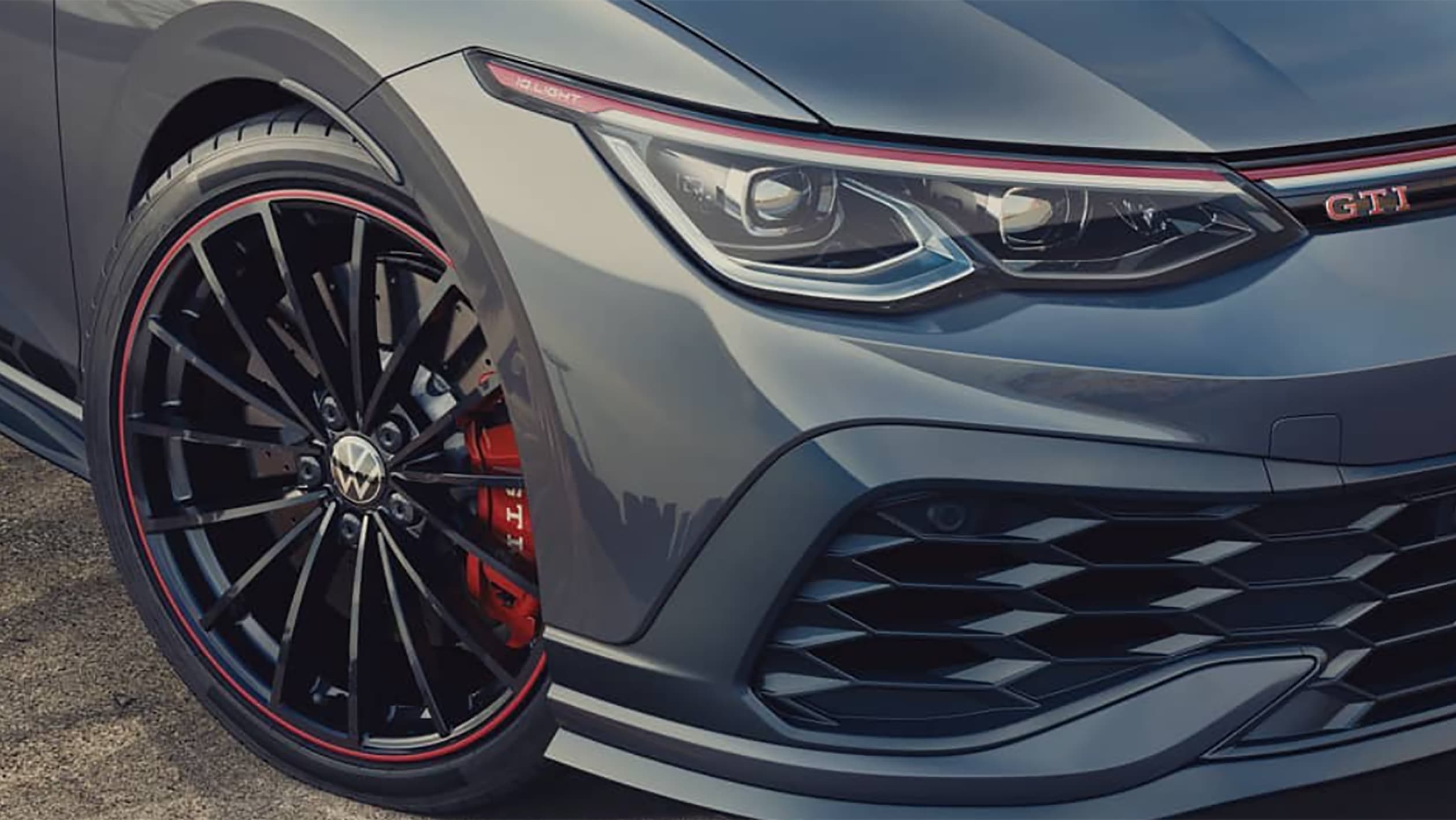 Volkswagen Golf GTI Edition 45: A celebração dos 45 anos! 16