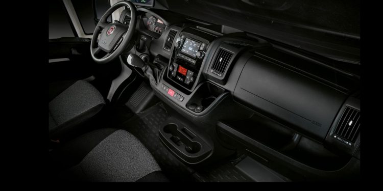 Abertas as encomendas do E-Ducato da Fiat Professional, a versão elétrica do modelo 13