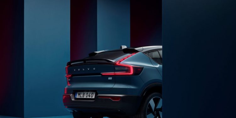 Volvo Cars apresenta novo modelo 100% elétrico Volvo C40 Recharge 14
