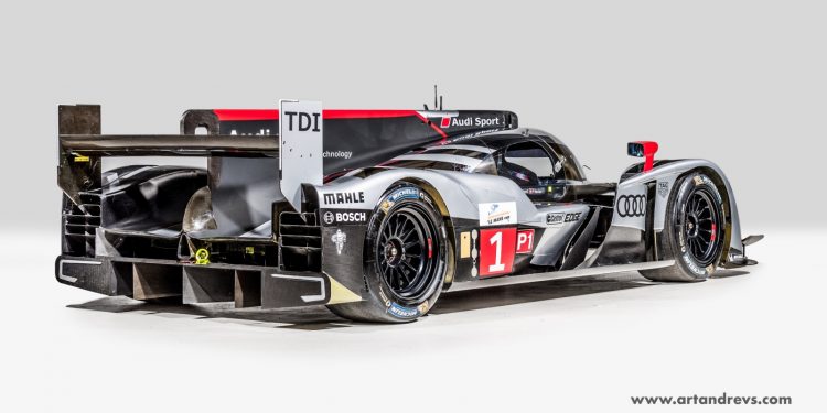 Comprar um Ícone de Le Mans? Este Audi R18 TDI Ultra está para venda! 28